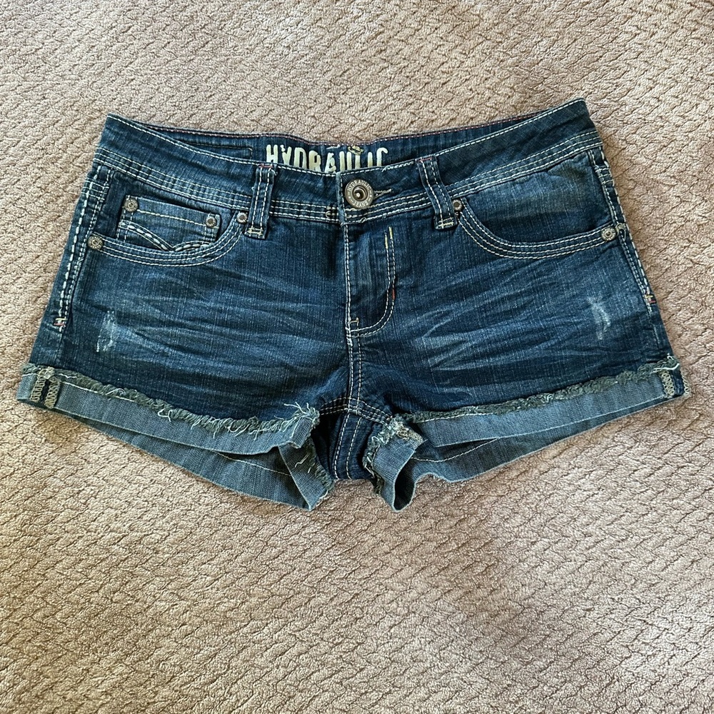 Women Low rise shorts size 7/8
